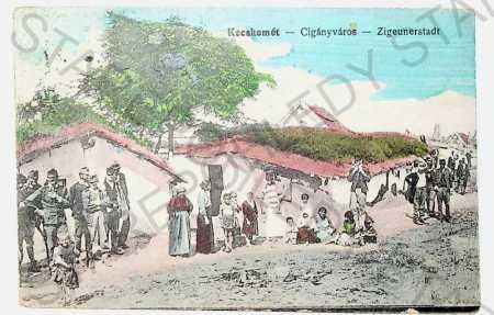 Maďarsko - Kecskemét- cigánska osada, kolorovaná - Pohľadnice