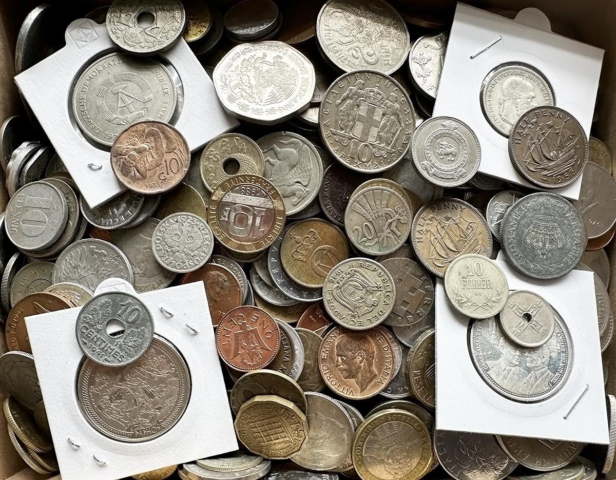 Mix mincí s viac ako 615 kusmi - Zberateľstvo