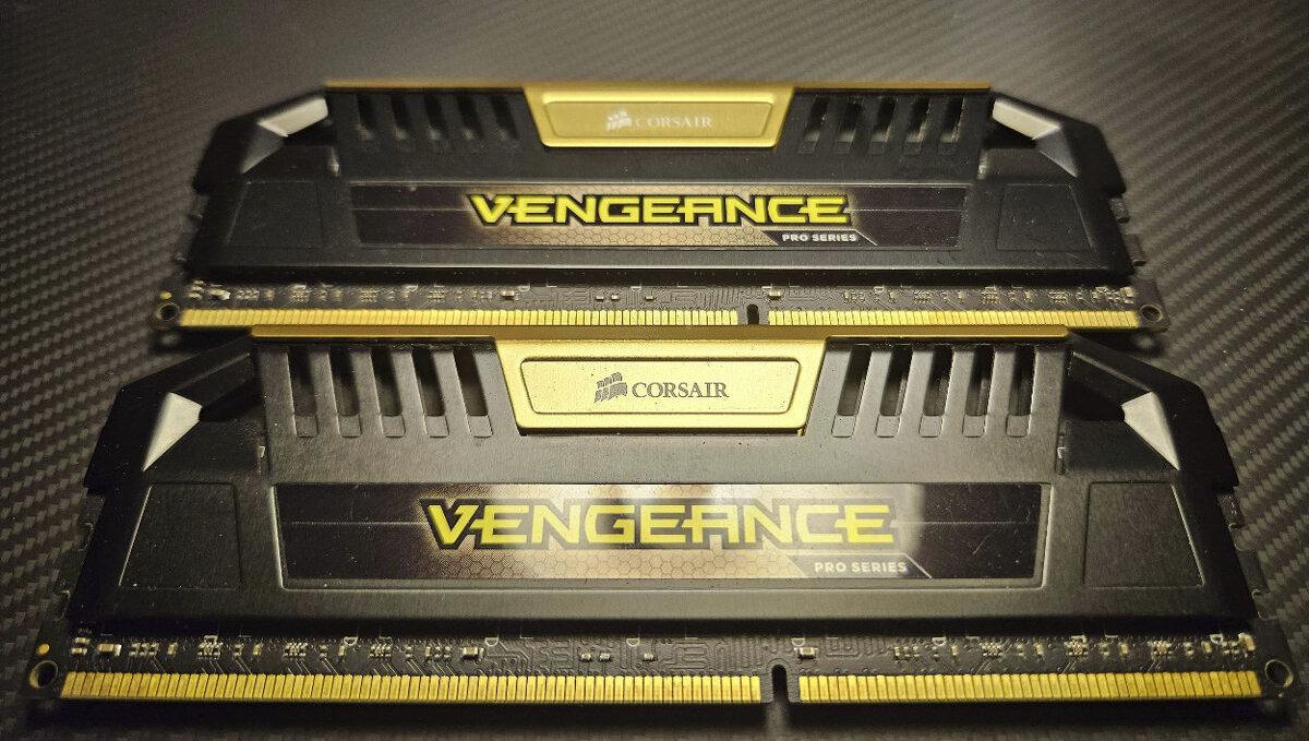 16GB DDR3 Corsair Vengeance 1600MHz - Počítače a hry