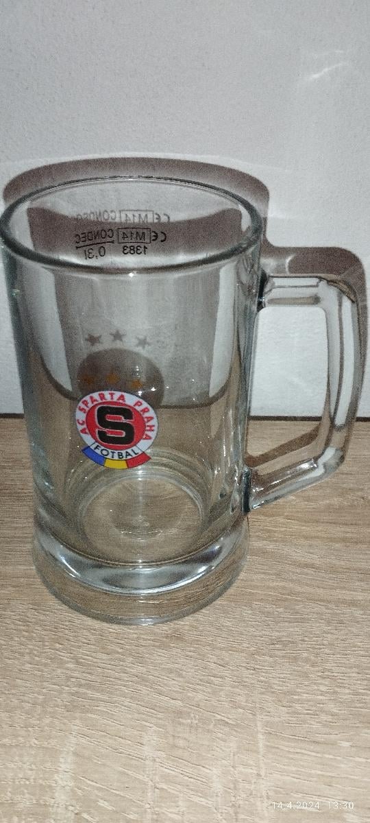 AC SPARTA PRAHA- pivný pohár -0.3 l - Nápojový priemysel