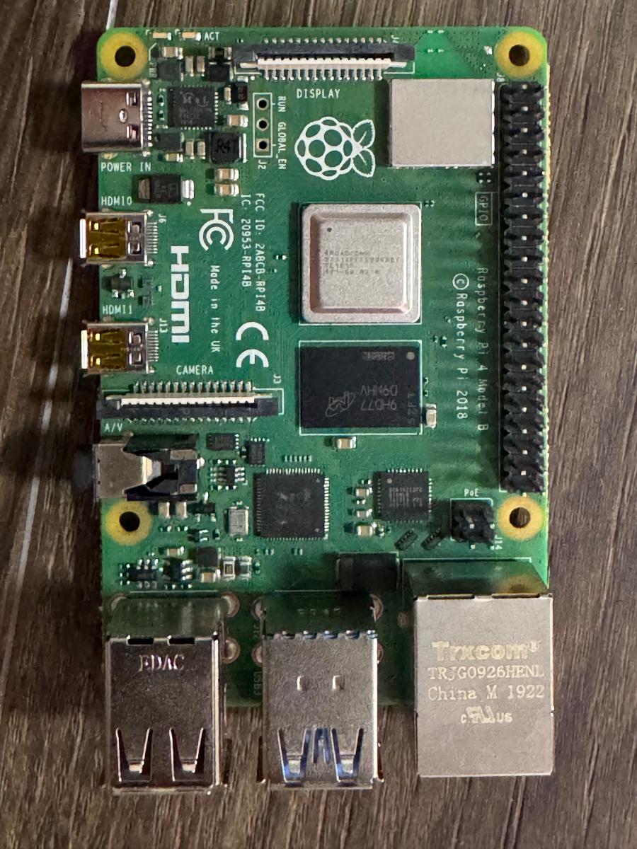 Raspberry Pi 4 B, 4GB, originálna krabička a zdroj - Elektro