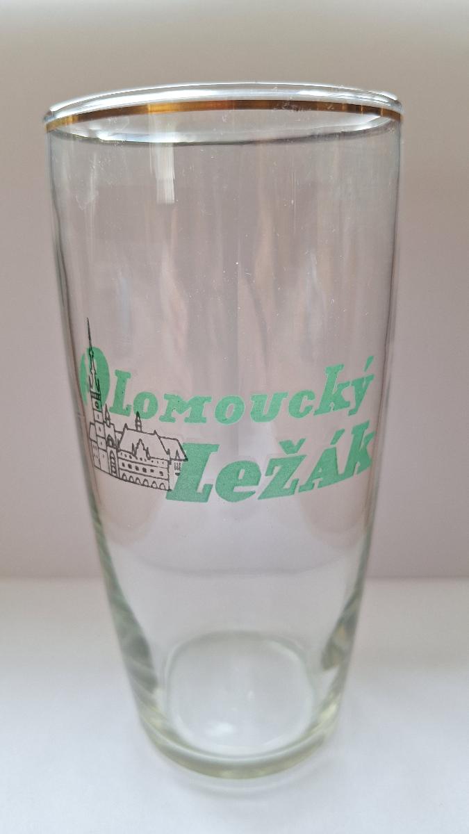 Olomoucký Ležiak. Staré sklo z pivovaru. Československo. - Nápojový priemysel