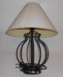 Stolová lampa E27/60W, funkčná, použitá