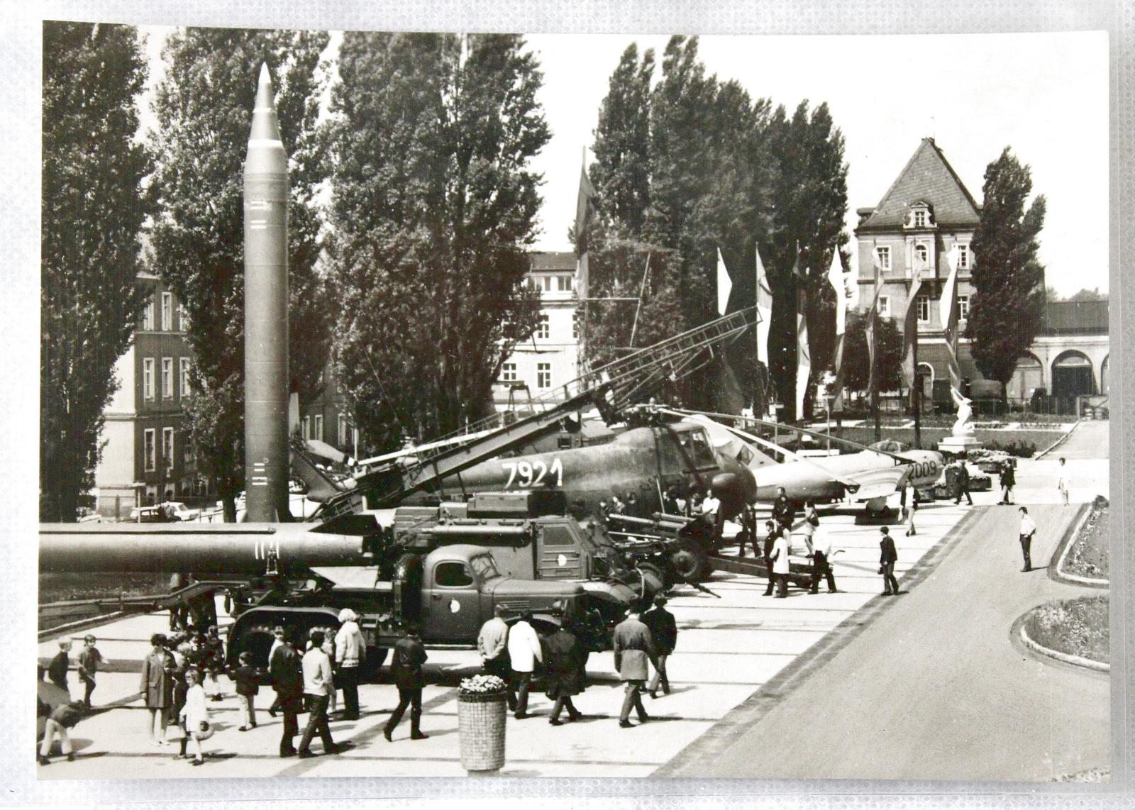 Vojenské múzeum ,Drážďany / Letecké Pohľadnice (o4/a) - Pohľadnice