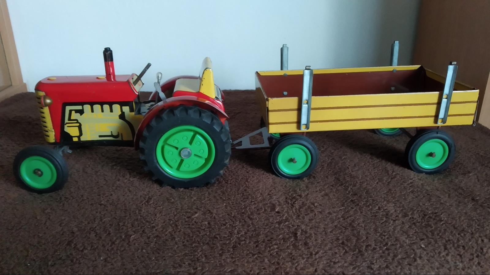 KDN, Kovap, traktor s vlekom, "zelené koláče" - Zberateľstvo