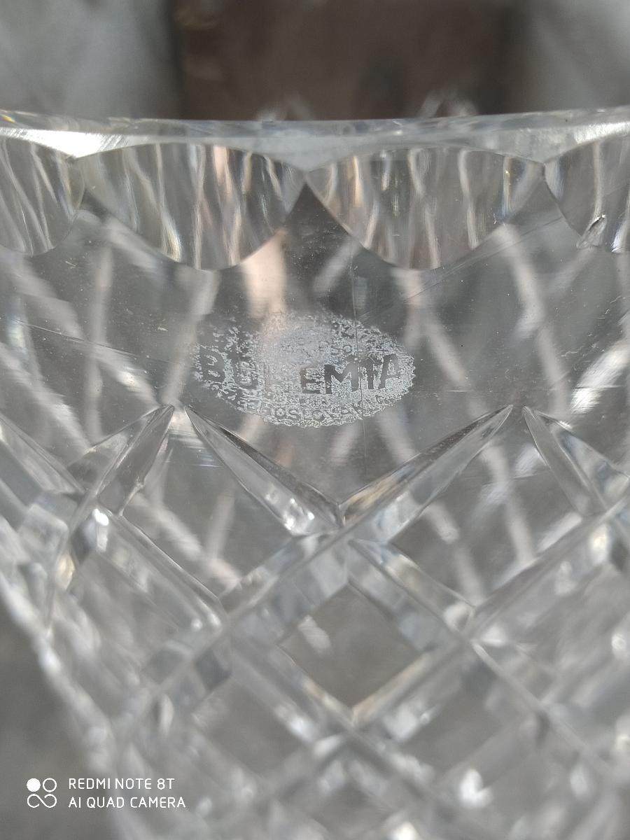 Stará sklenená brúsená váza, 18x13 cm (20769) - Starožitnosti