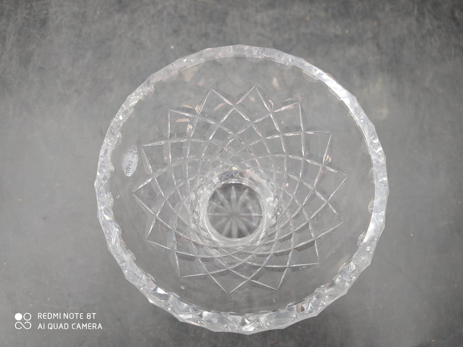 Stará sklenená brúsená váza, 18x13 cm (20769) - Starožitnosti