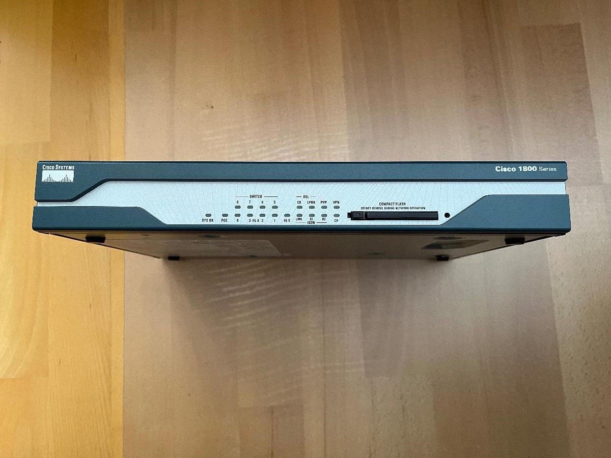 Cisco router 1802 ISDN, ADSL, Ethernet, 8portovy LAN switch - Komponenty pre PC
