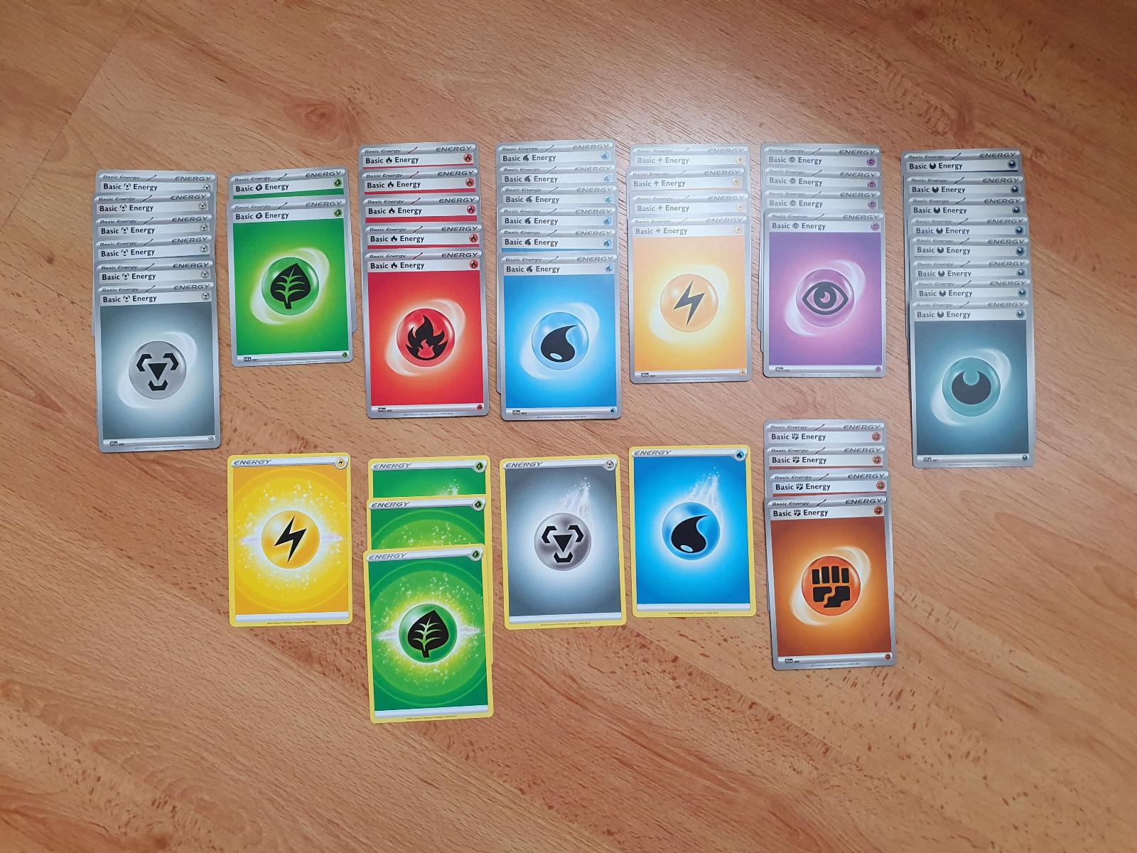 45 ks kariet energie Pokémon - Zábava