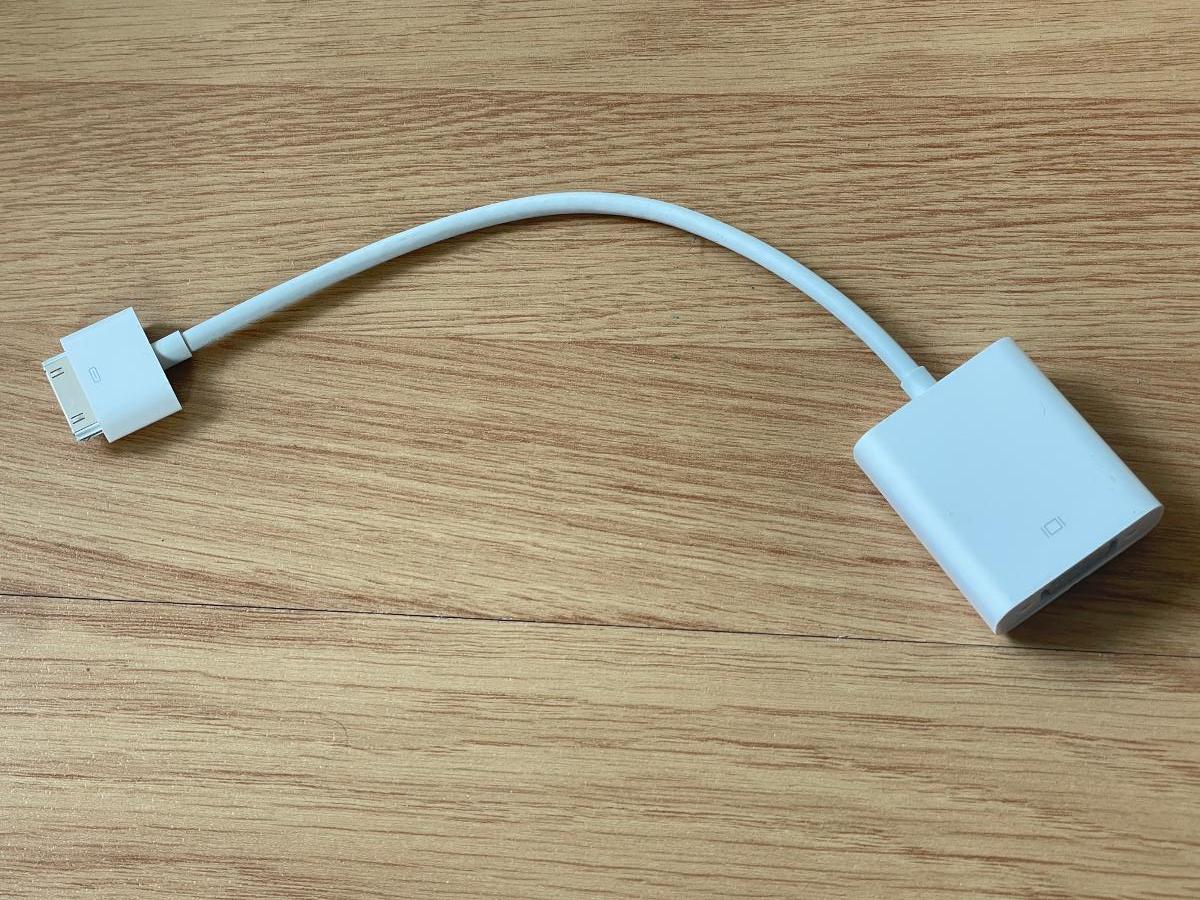 Apple redukcia 30-PIN to VGA -Originálna Apple Adapter pre iPhone, iPad - Príslušenstvo k PC