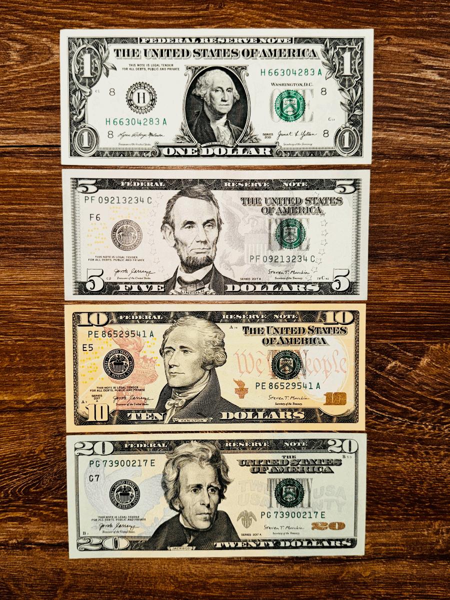 USA, set bankoviek - 1, 5, 10, 20 Dollars, UNC - Zberateľstvo
