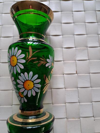 Krásna váza s margarétami - Starožitnosti