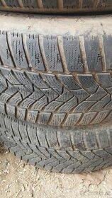zimné pneu Dunlop 215/55/16