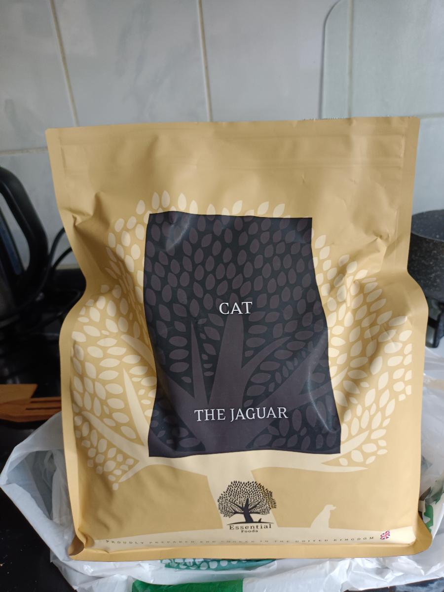 Kvalitné krmivo pre mačky Essential foods Jaguar 3 kg - Mačky a potreby na chov