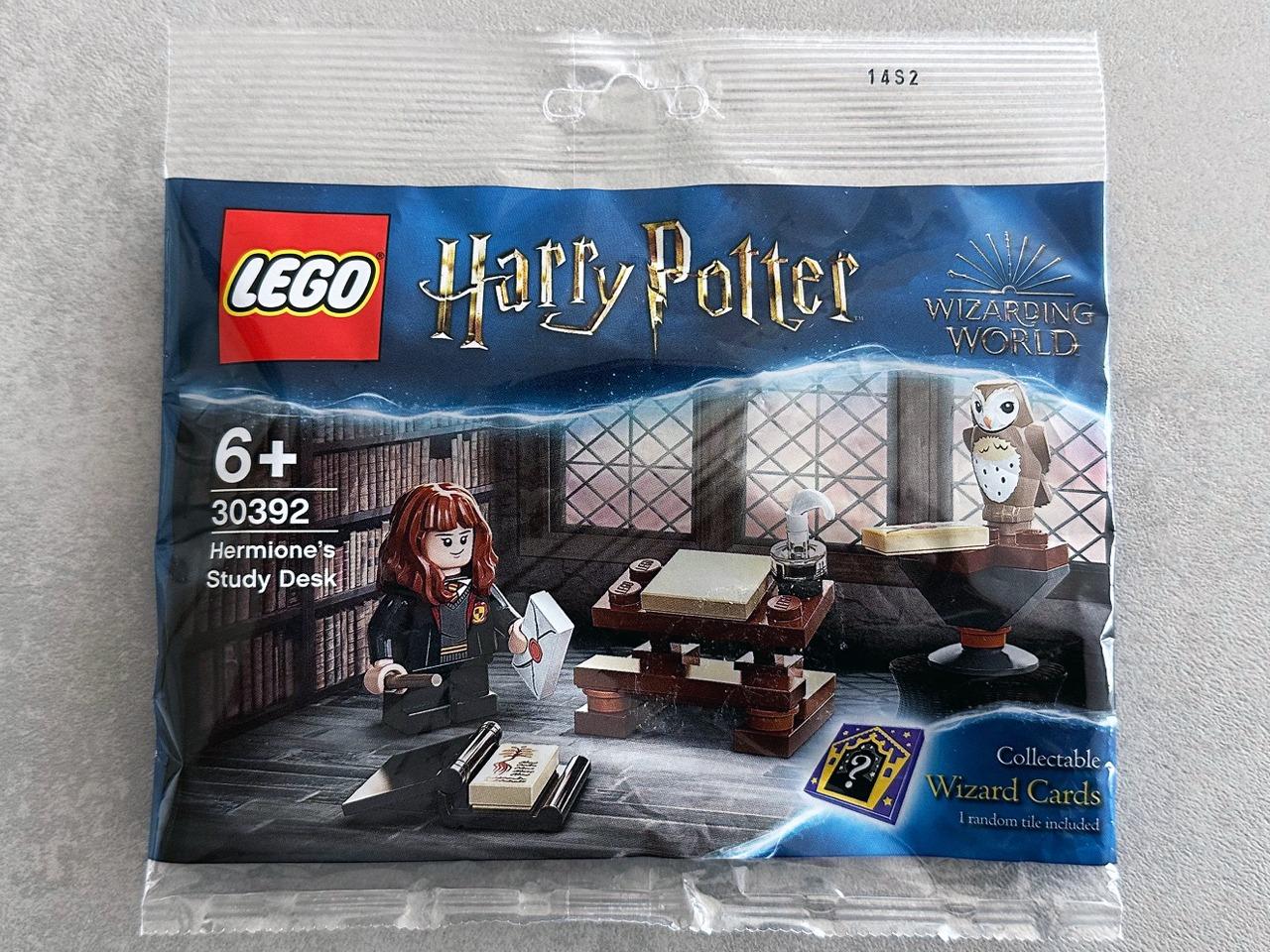 LEGO 30392 Harry Potter - Písací stôl Hermióny (polybag) - Hračky