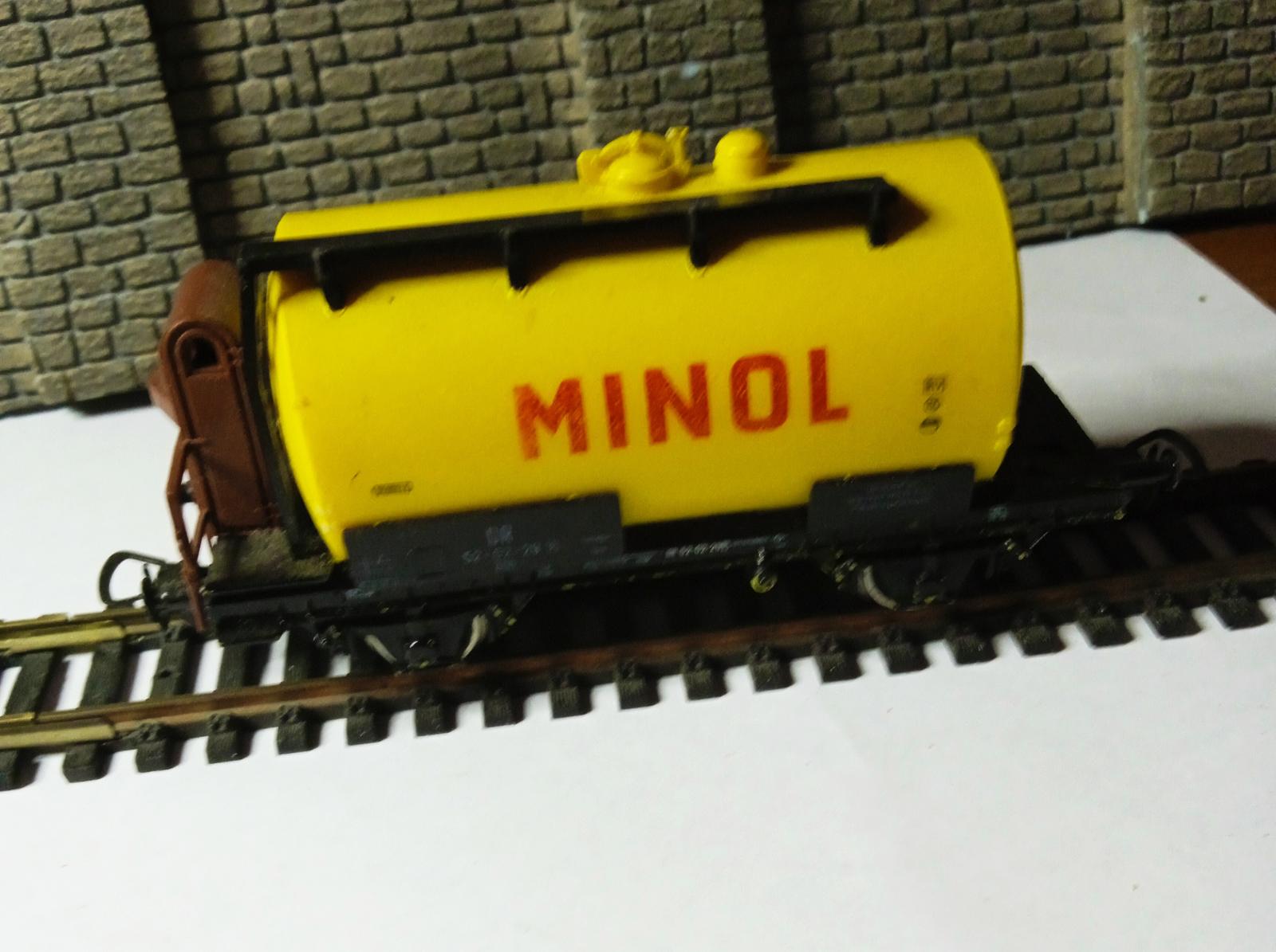 H0 - Piko kotlové vozidlo - MINOL - Modelové železnice