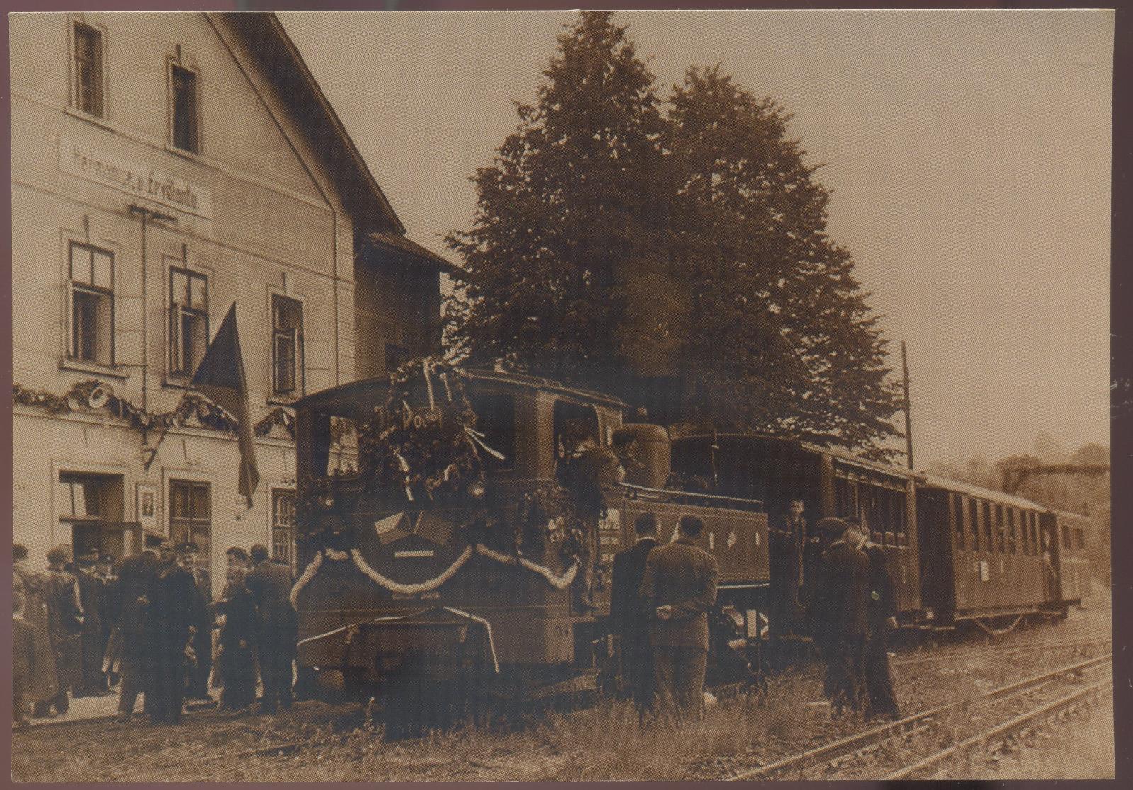 Úzkokoľajka, vlak č. 912, Heřmanice pri Frýdlante 1957 - Pohľadnice