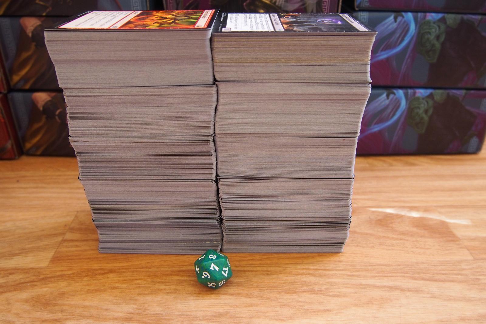 MTG 1.000 ks kariet MIX Magic: The Gathering + kocka - Kartové hry