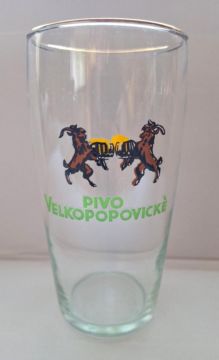 Pivo Velkopopovické. Staré sklo z pivovaru. Československo. - Nápojový priemysel
