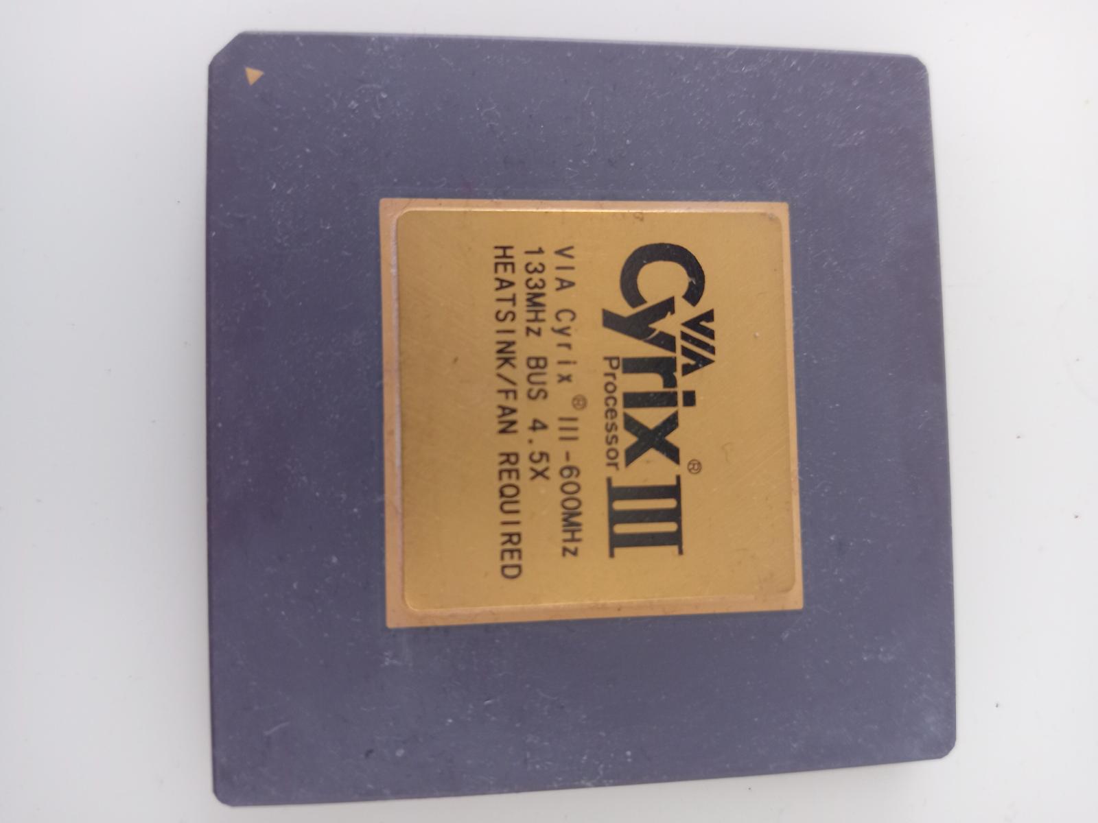 Procesor Cyrix III 60OMHz - Počítače a hry