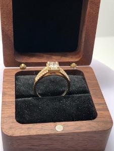 Diamantový prsteň Princess 1.12ct F SI2 GIA
