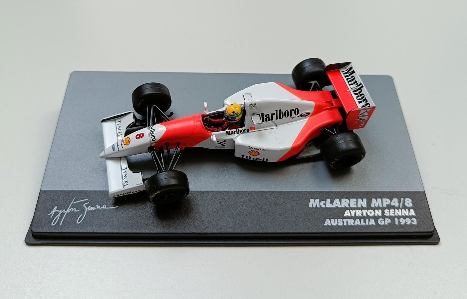 F1-IXO Altaya1:43- McLaren MP4/8-1993-Ayrton Senna+dekály Marlboro - Modely automobilov