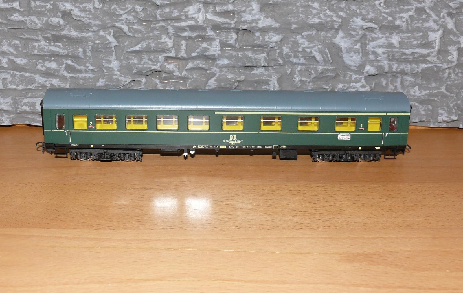 VAGÓNIK pre modelovú železnicu H0 veľkosti (k26) - Modelové železnice