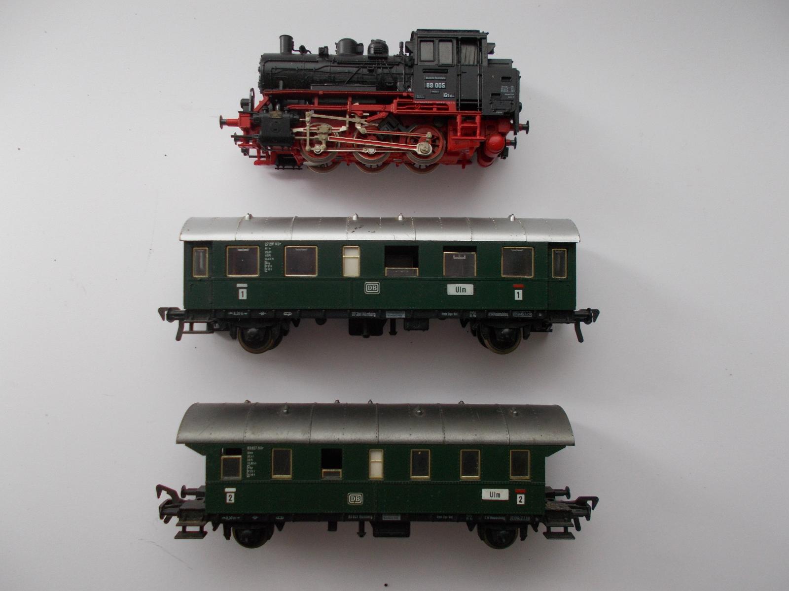 Fleischmann - Parná lokomotíva s osobnými vozidlami - Modelové železnice