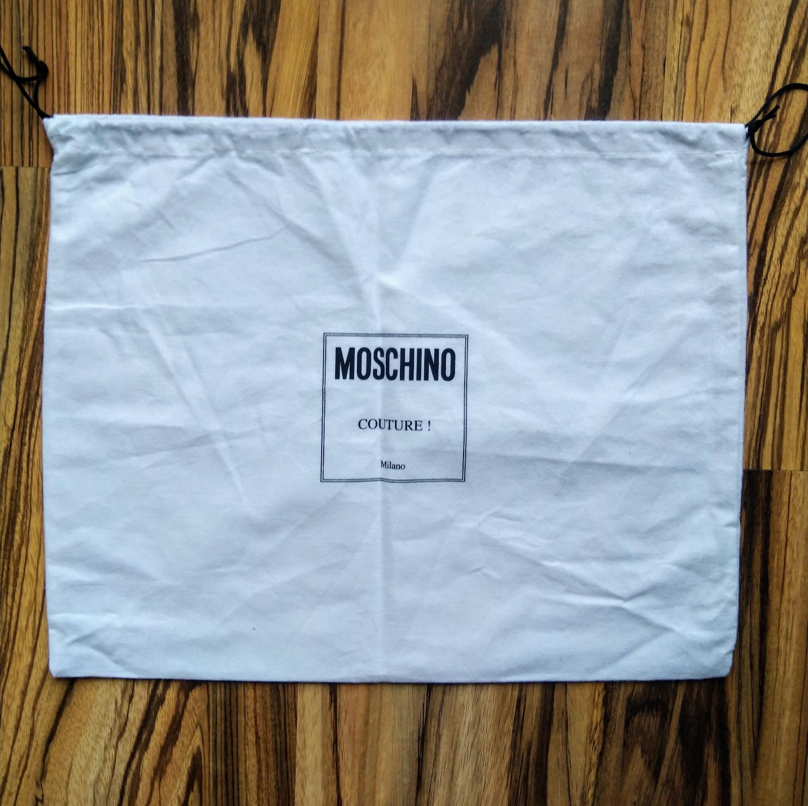 MOSCHINO - vrecko na kabelku 40 x 32 cm - Oblečenie, obuv a doplnky