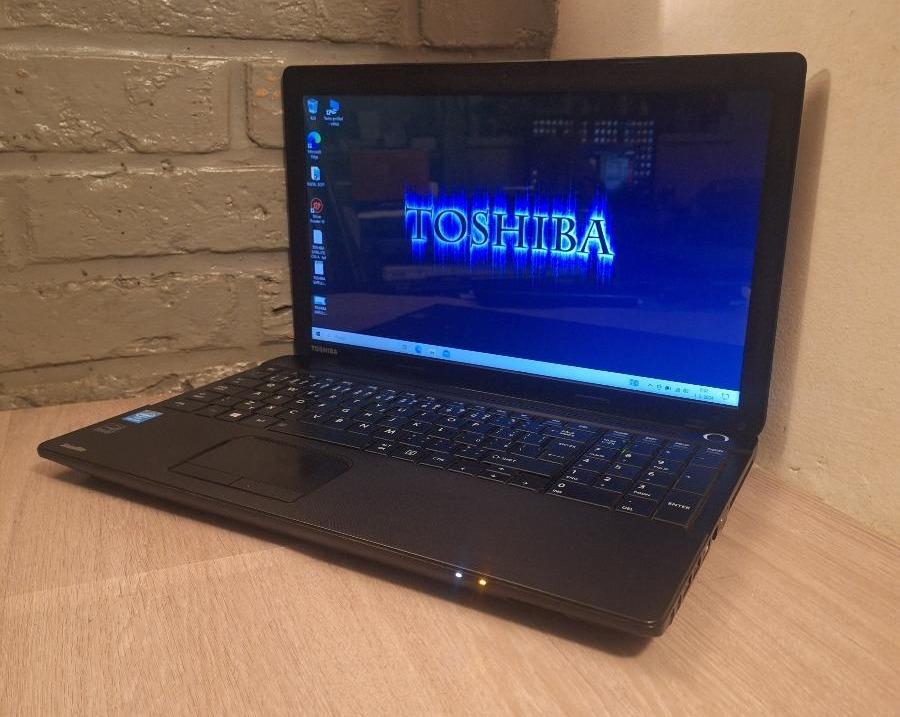 TOSHIBA SATELLITE C50-A (15.6"/QuadCore/8gDDR3/120gSSD/IntelHD_2gDDR3) - Počítače a hry