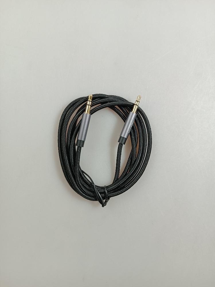 Aux kábel / audio / 3,5 mm / 1,2 m / Od 1Kč |001| - Elektro