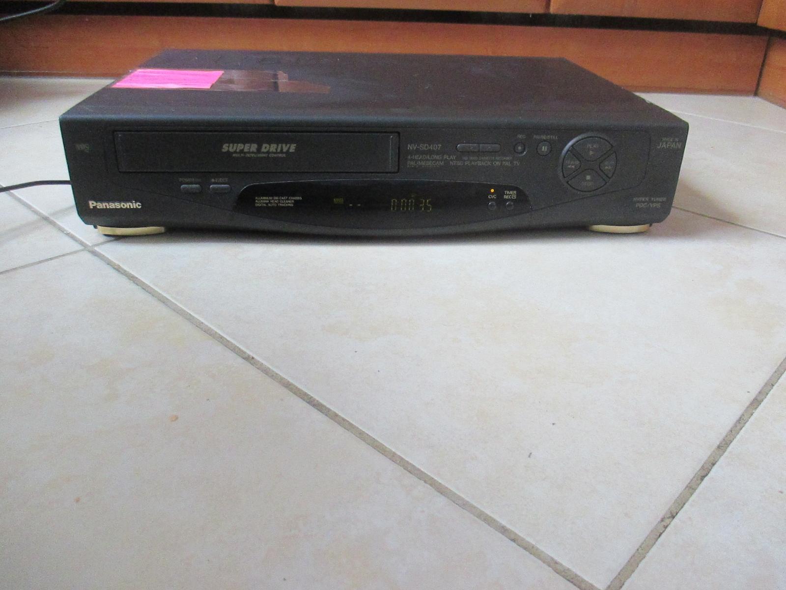 Ponúkam video Panasonic Super Drive. Je plne funkčný. - TV, audio, video