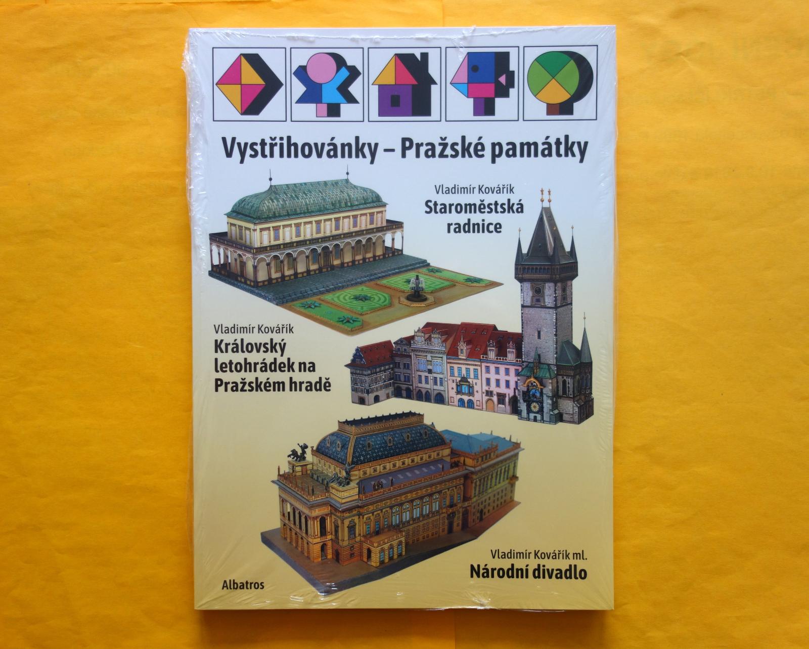 Vystrihovačky - 3x Pražské pamiatky-Vl. Kovarík/ INTAKTNÁ,ZATAVENÁ kniha - Modelárstvo