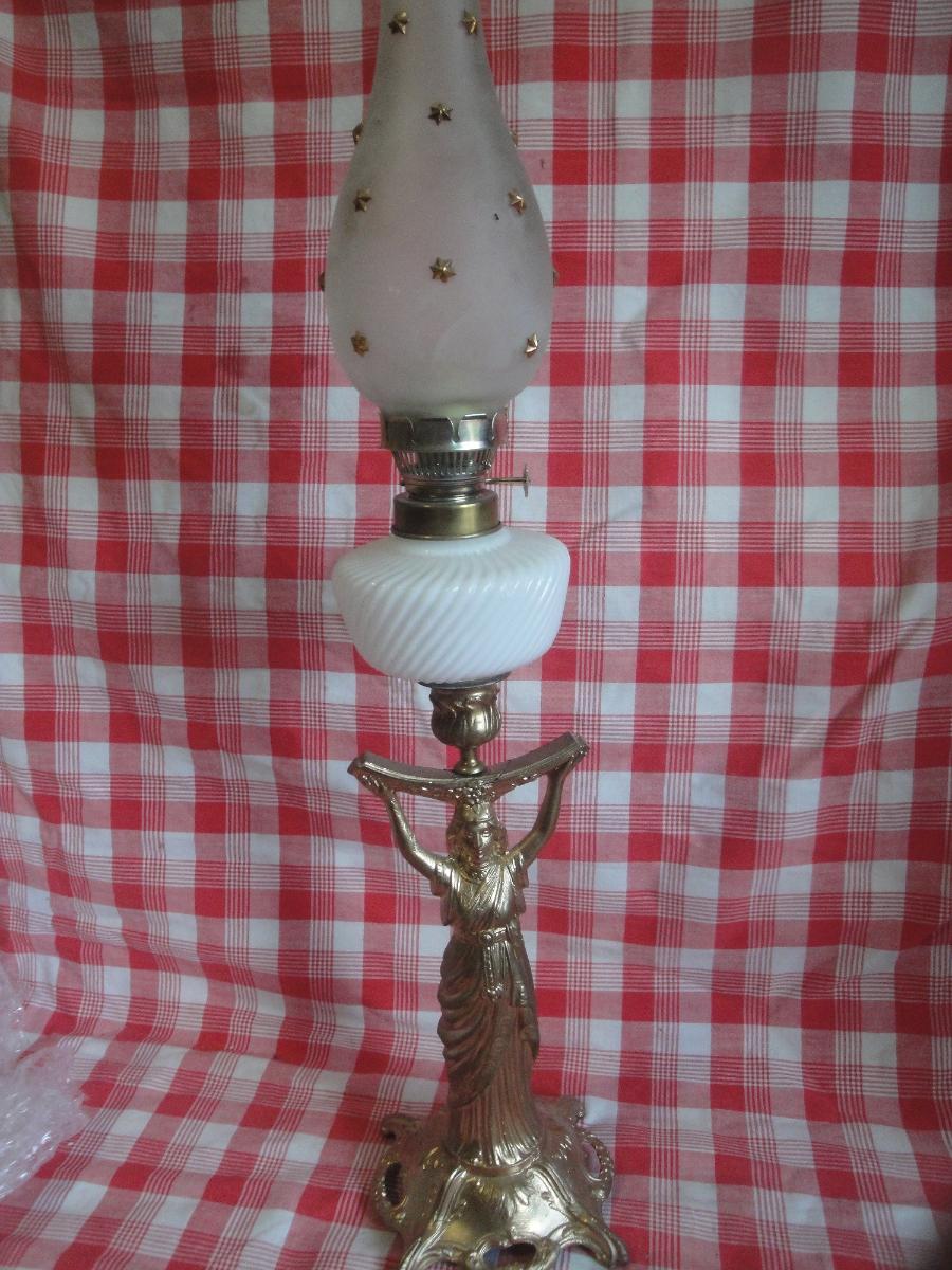 Stará figurálna petrolejová lampa - Starožitnosti