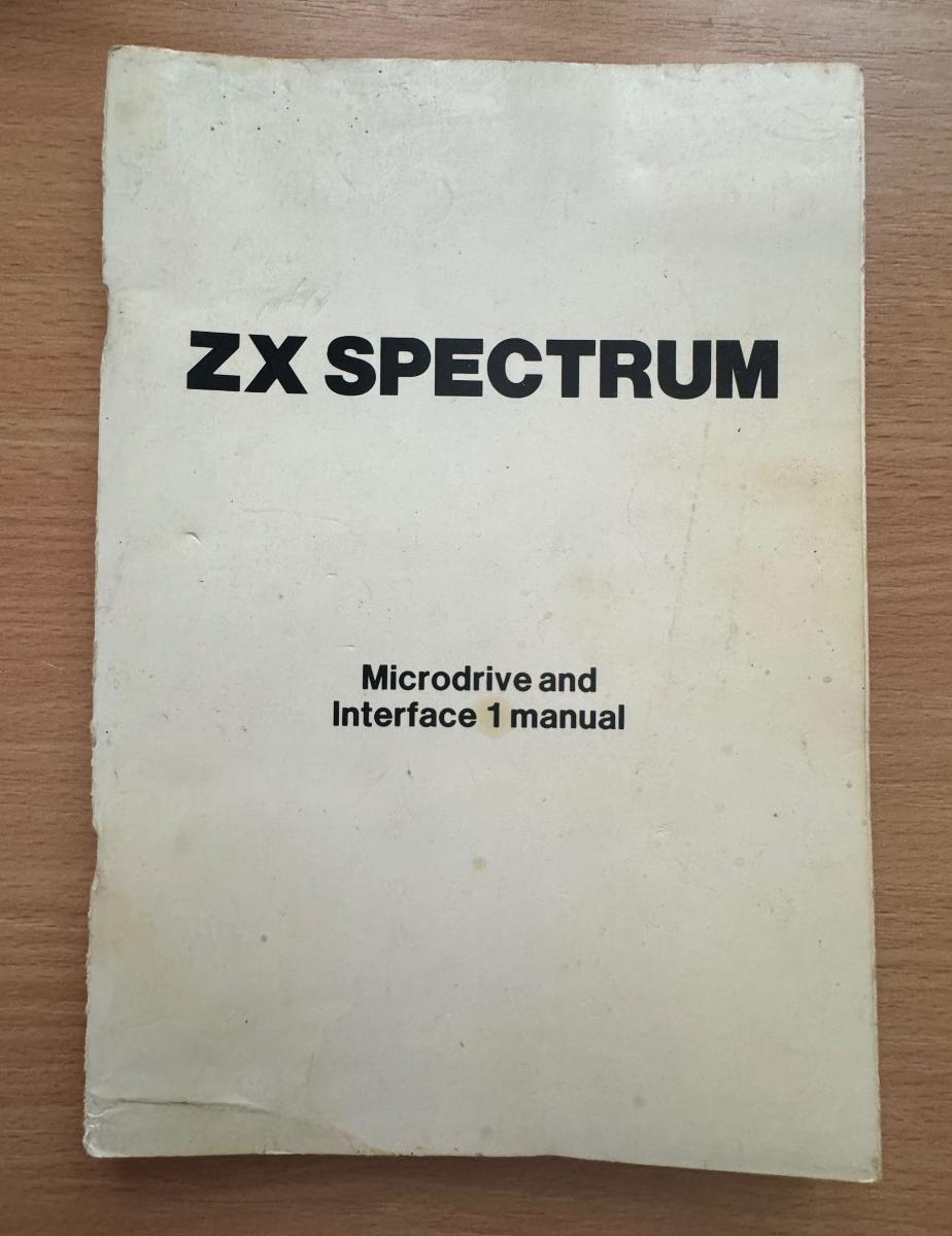 ZX Spectrum Microdrive and Interface 1 manual - Počítače a hry