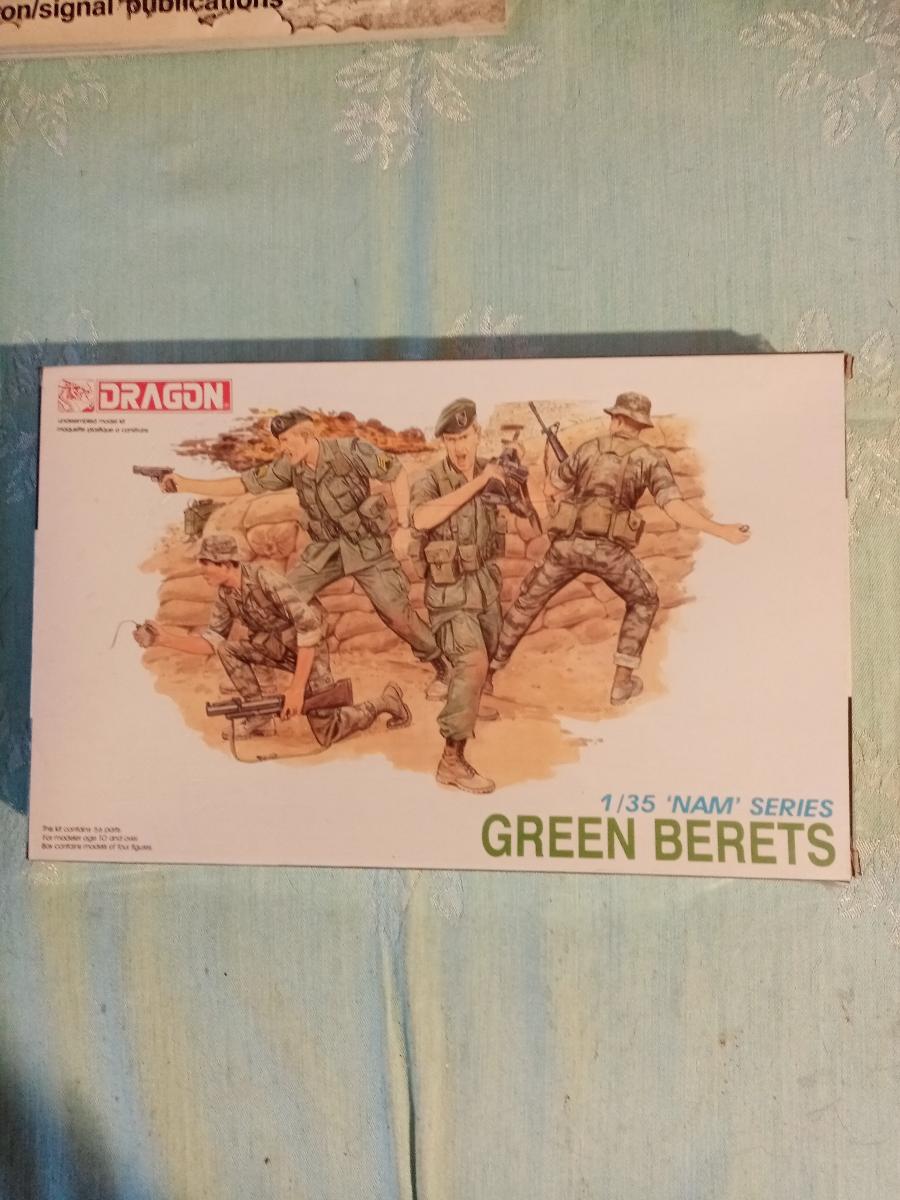 GREEN BERETS 1/35 DRAGON - Modely vojenských vozidiel