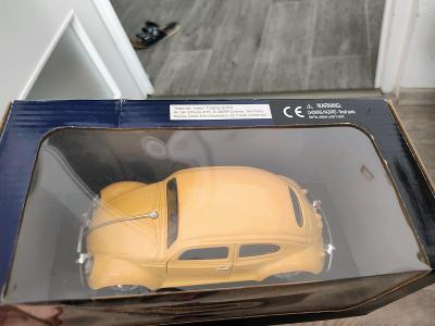 Model VW classical Beetle 1:24 v krabici Diecast