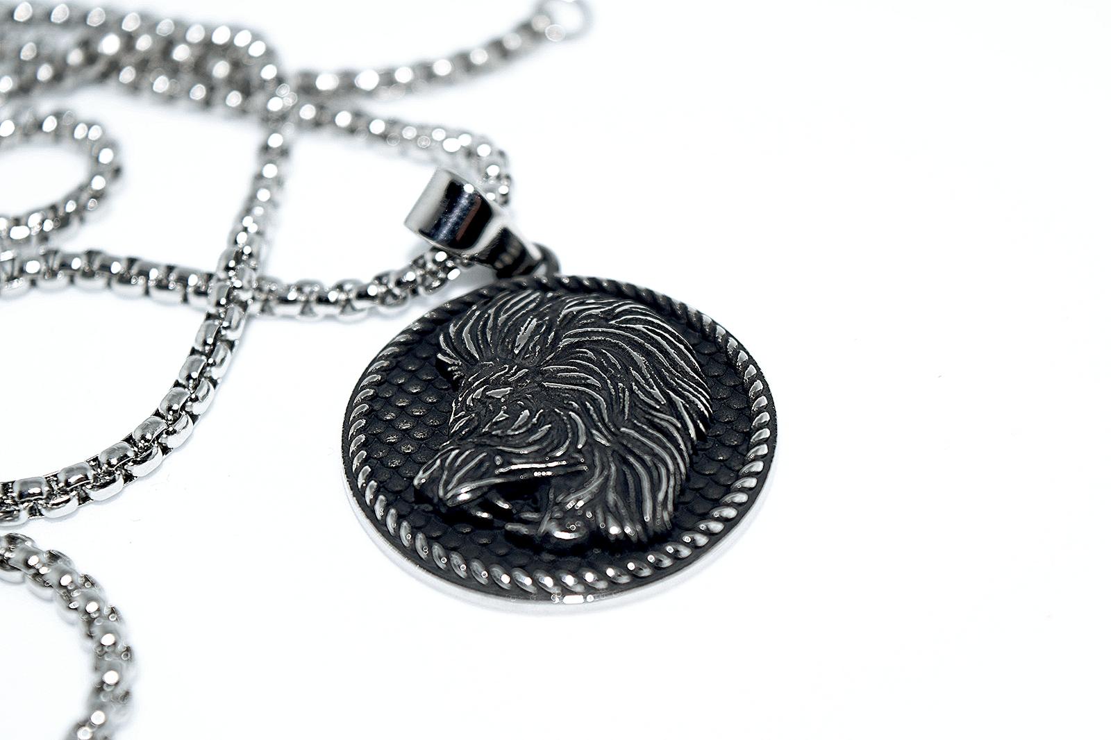 Medailónik so znamením leva s retiazkou (všetko z ocele) - Šperky