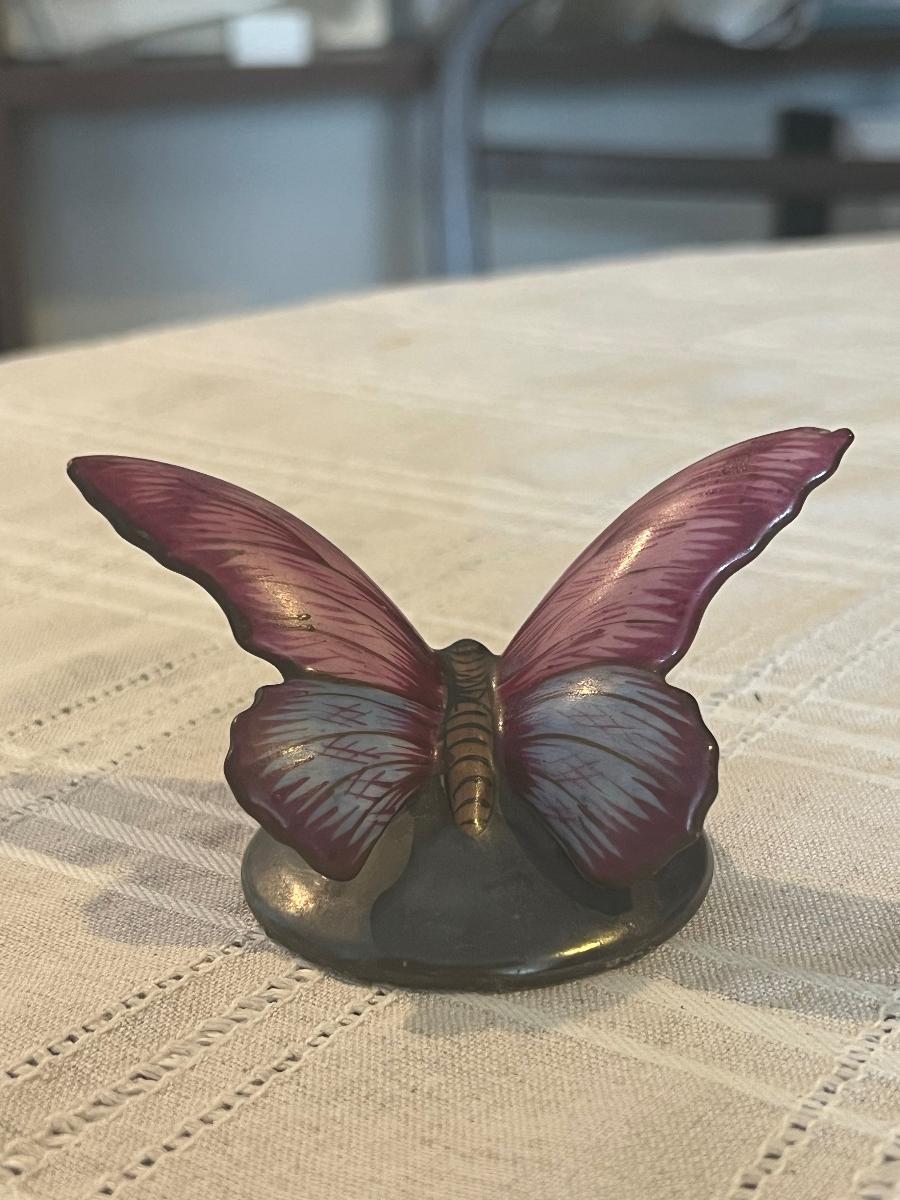 Historický porcelánový motýľ - značené viď. foto - Starožitnosti a umenie