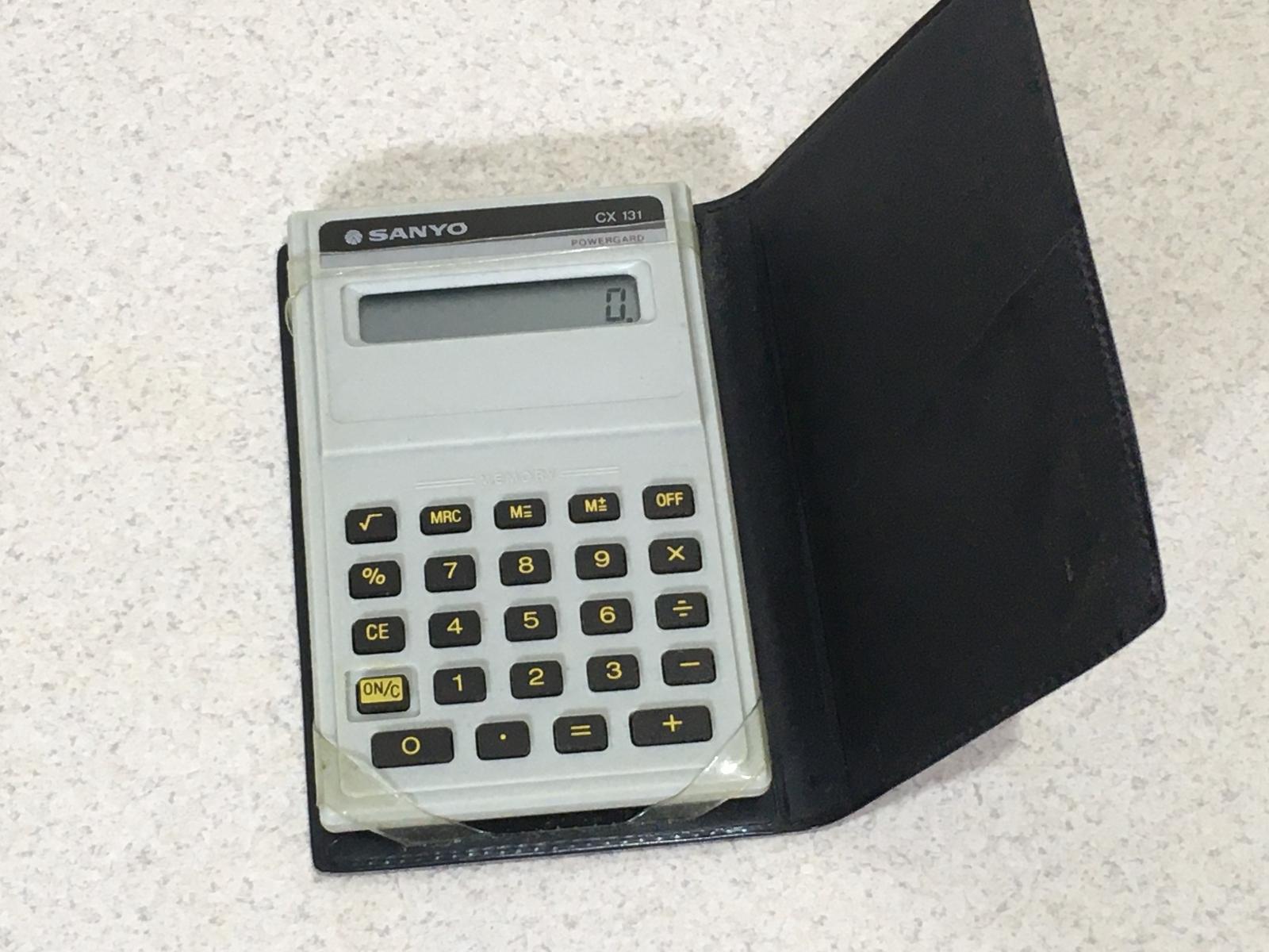 Stará kalkulačka SANYO CX -131 - Počítače a hry
