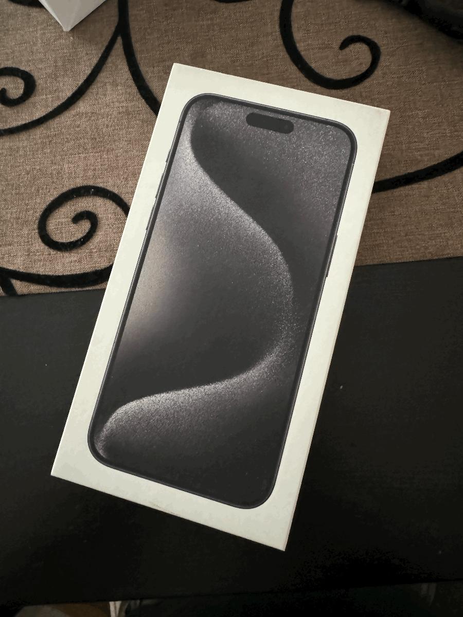 iPhone 15 Pro Max 256GB, čierny titán ÚPLNE NOVÝ, NEVYBALENÝ - Mobily a smart elektronika