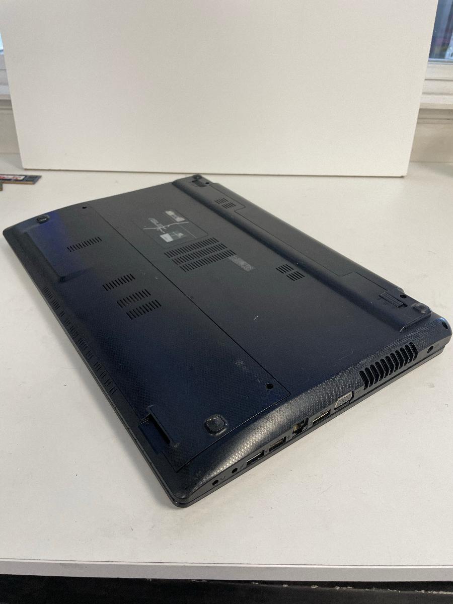 Nefunkční Notebook Asus X55A od koruny - Počítače a hry