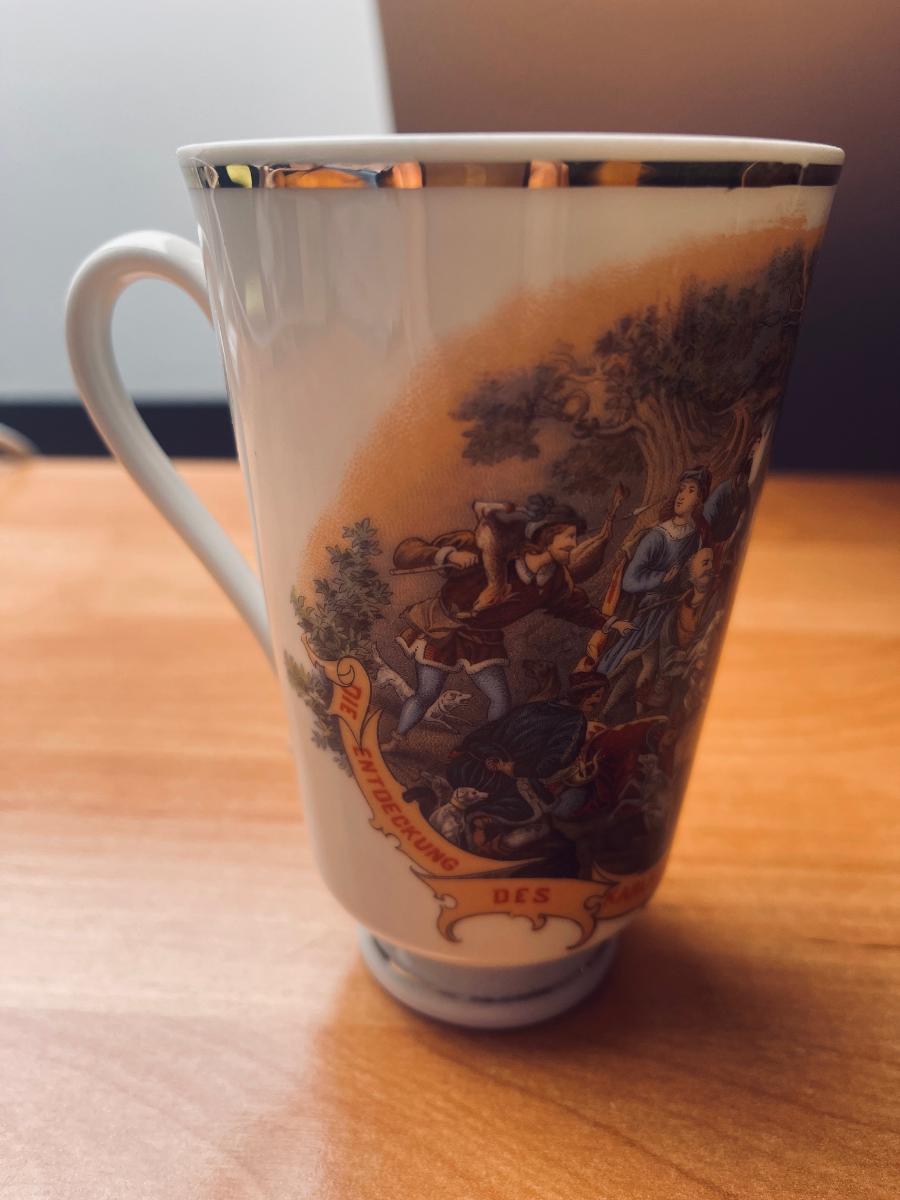 Lázeňský pohárek Karlovy Vary, výška 12,5 cm, průměr 7,6 cm - Starožitnosti a umenie