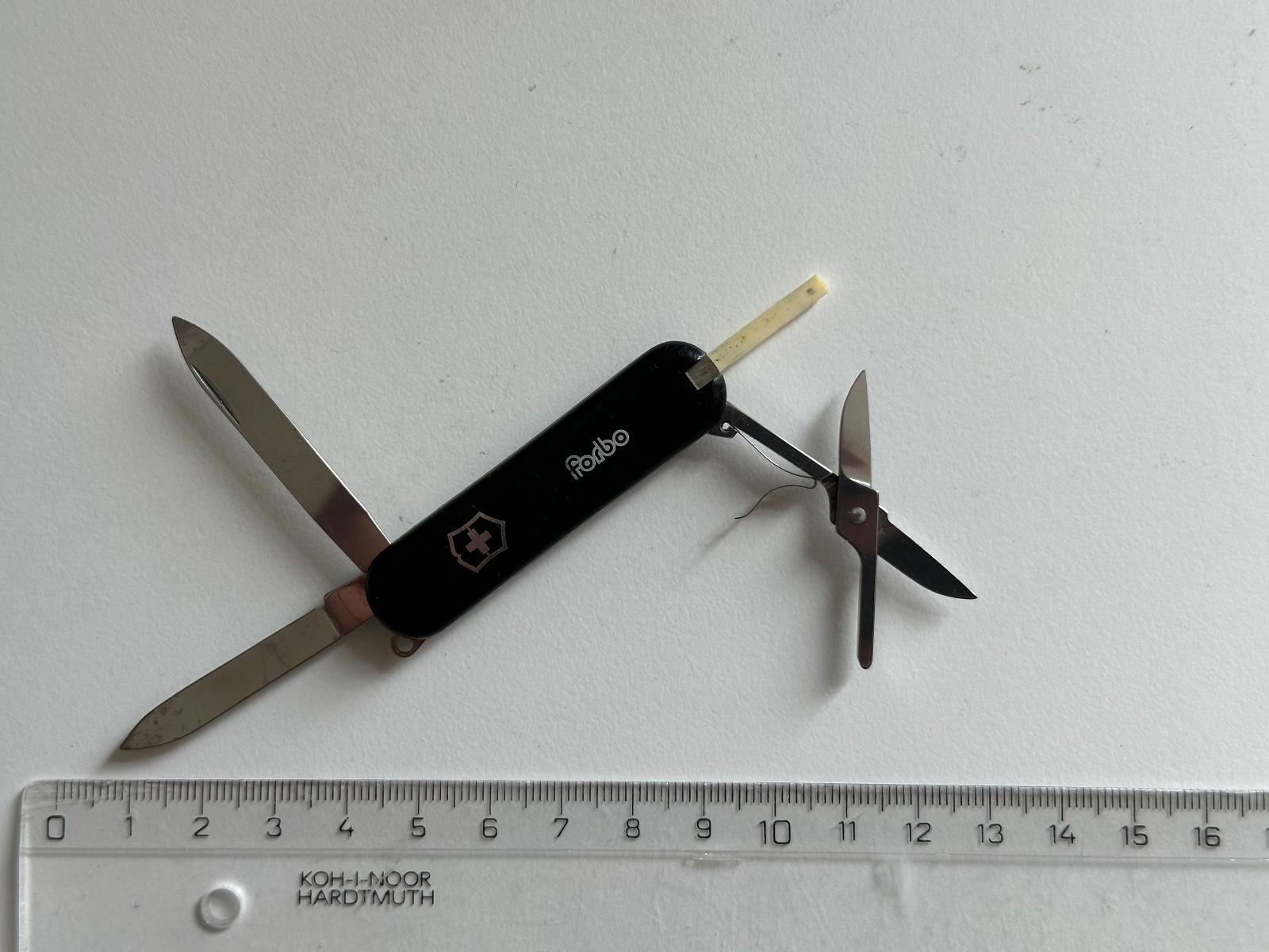 Mini švajčiarsky vreckový nôž Victorinox Siegling cca 5cm - Šport a turistika