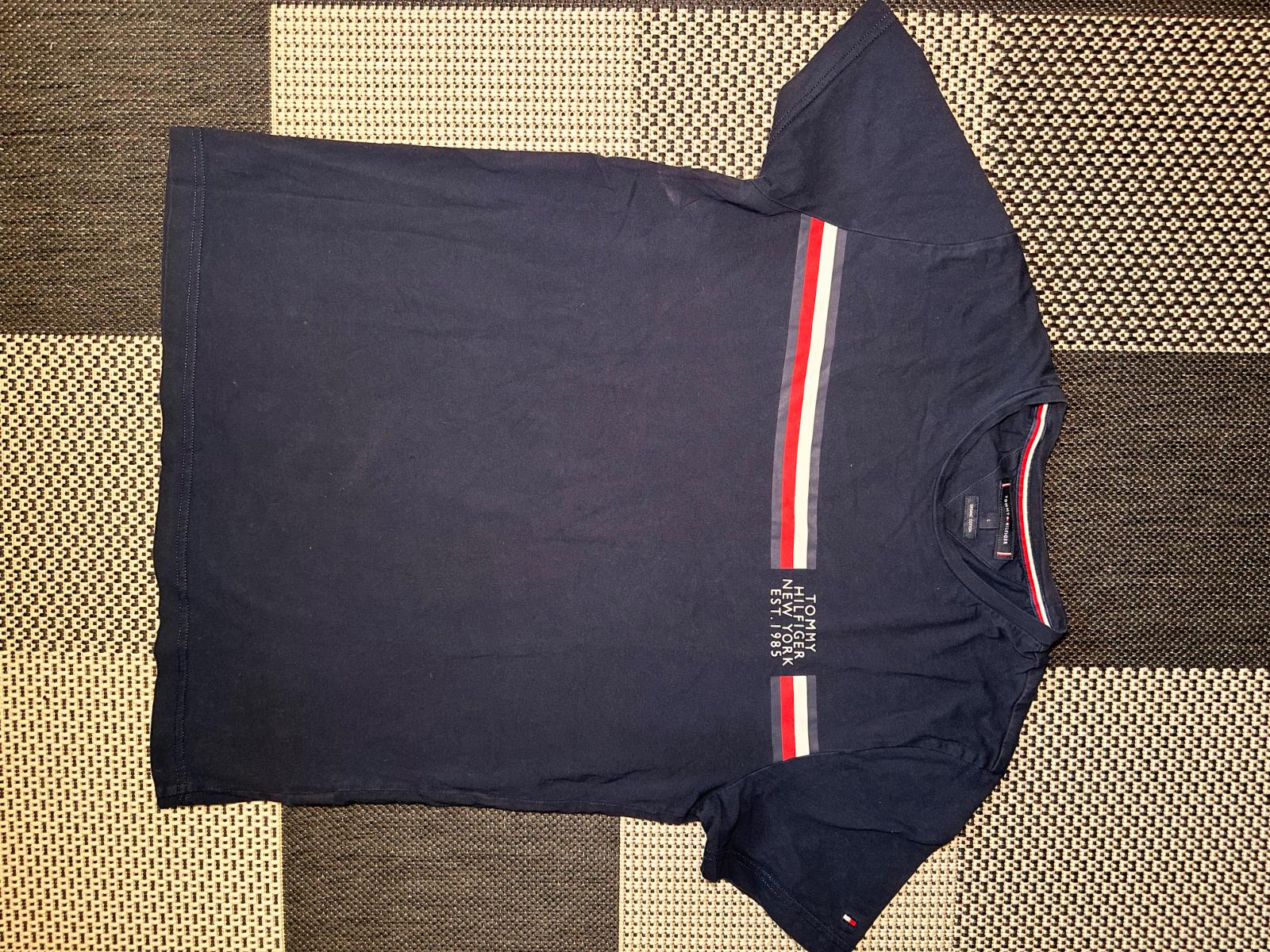 Pánske tričko Tommy Hilfiger, veľkosť L - Pánske oblečenie