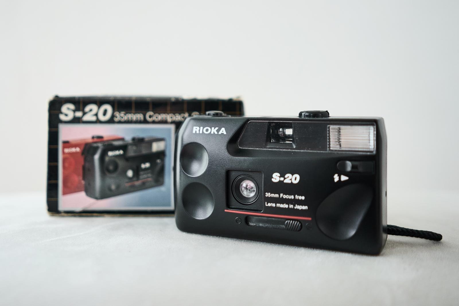 Fotoaparát na kinofilm Rioka S-20 - Foto