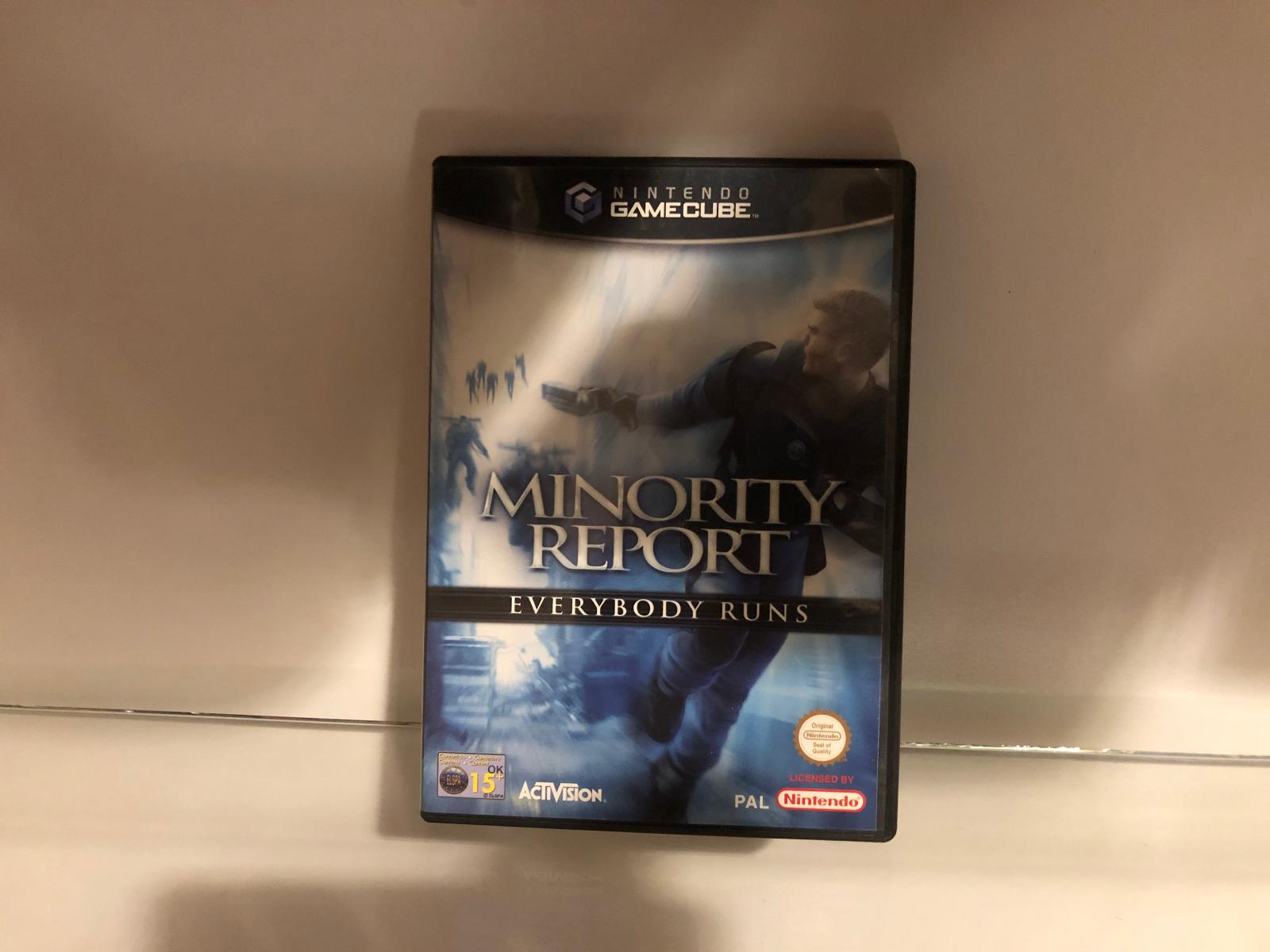 Minority Report everybody runs nintendo game cube - Počítače a hry