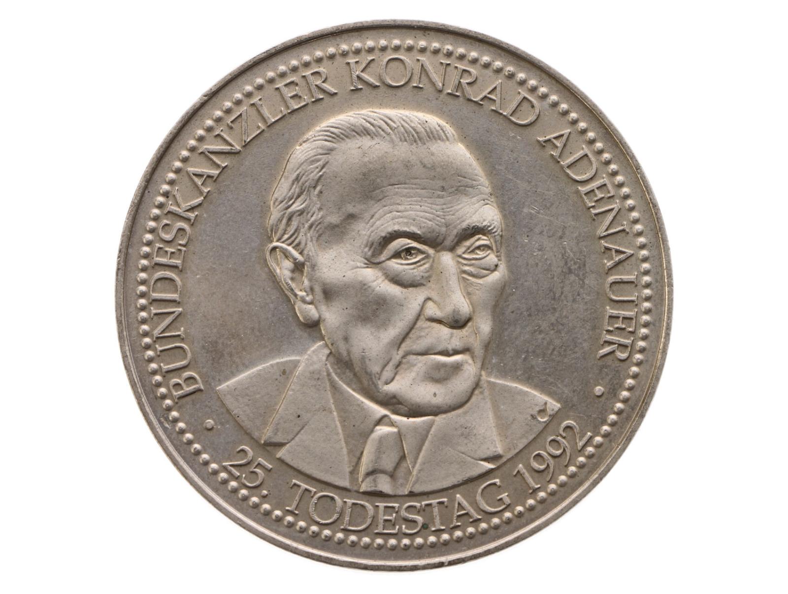 Postriebrená medaila Kancelár Konrad Adenauer, Nemecko 1992 - Numizmatika
