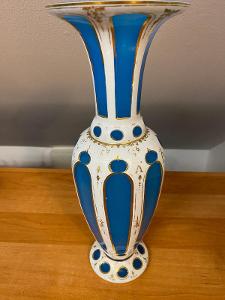 Biedermeier váza z opálového skla, DUPLEX, rok cca 1850, výška 35 cm,