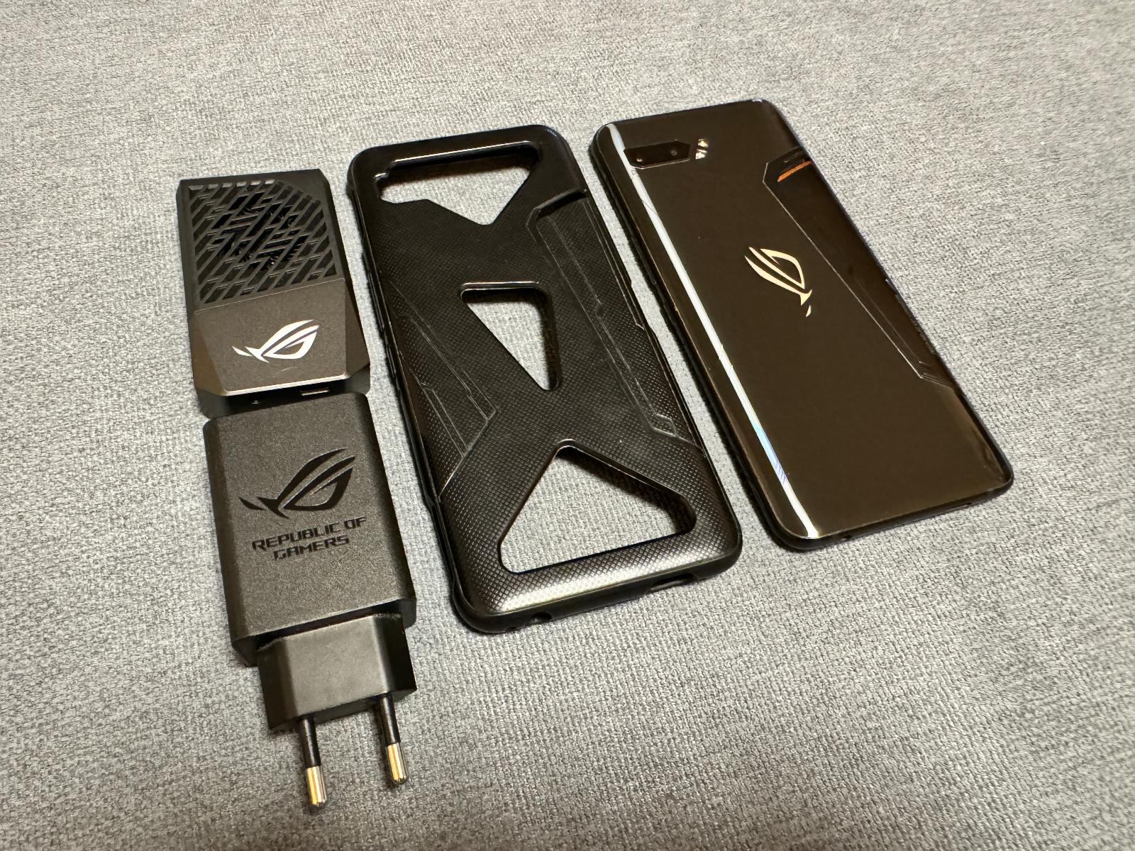 Zachovalý ASUS ROG Phone II 128GB čierna - Mobily a smart elektronika